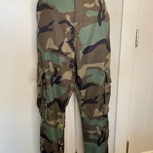 SHEIN Women's Camouflage Cargo Pants